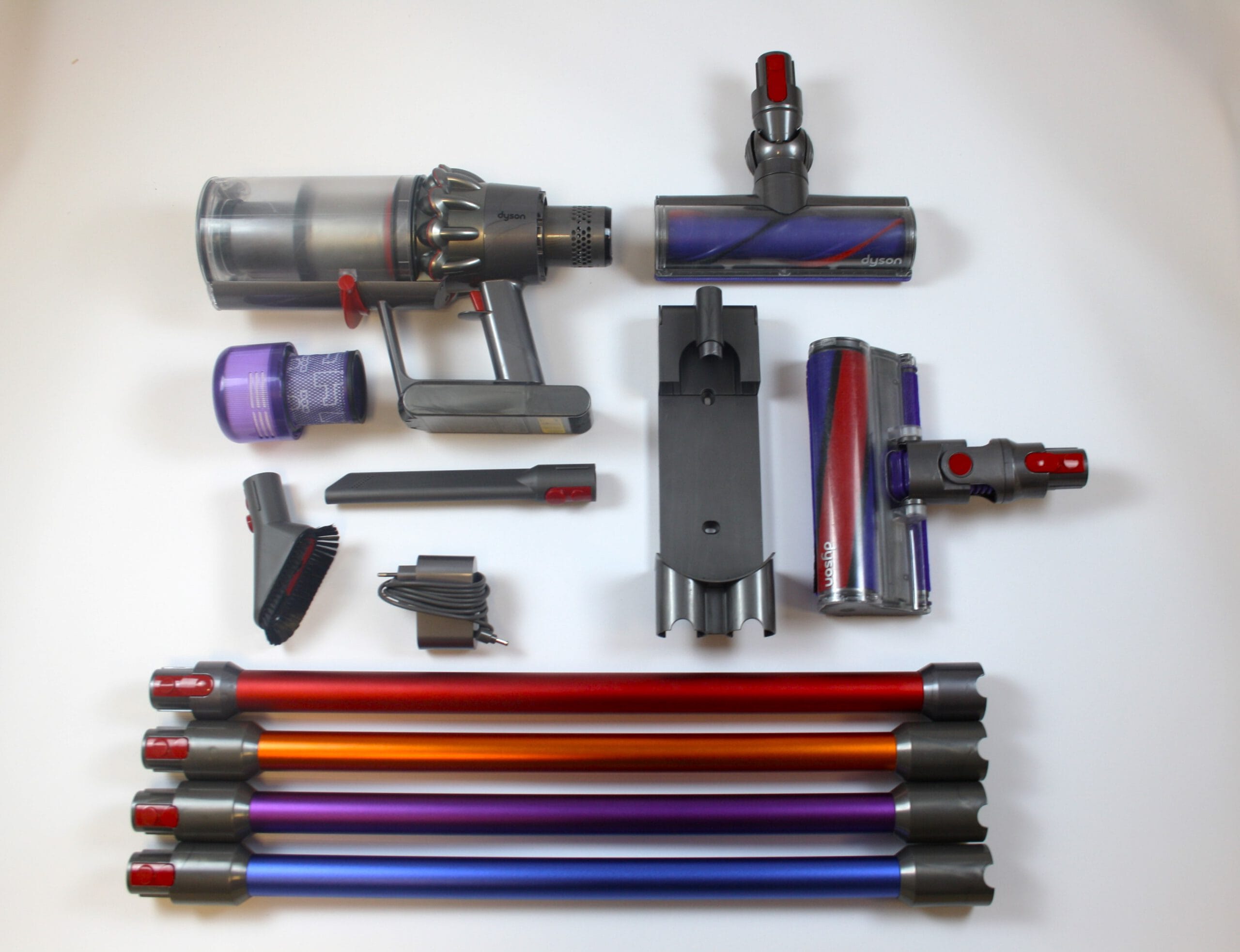 Dyson V11